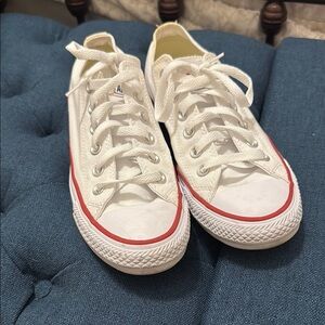 Converse Chuck Taylor All Star White Size 8 women/6 men
